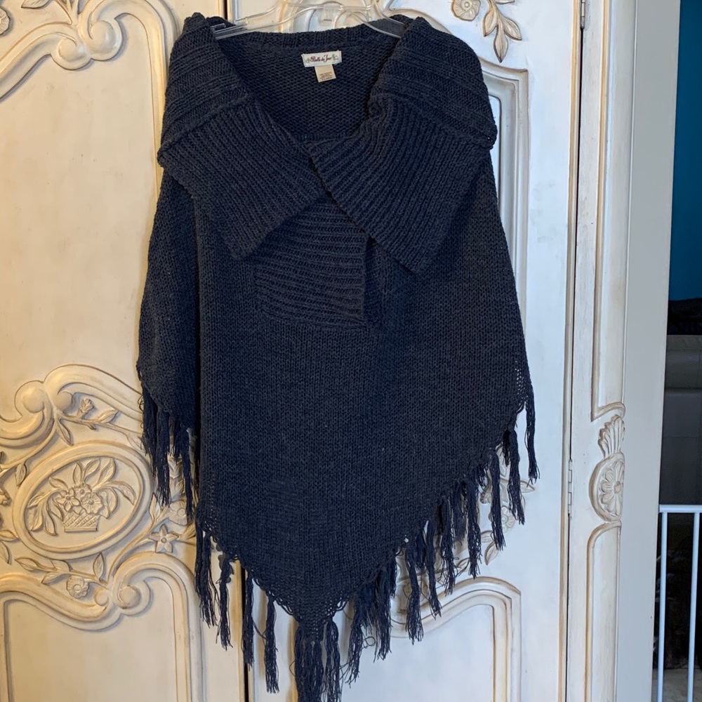Belle du Jour sweater. XL